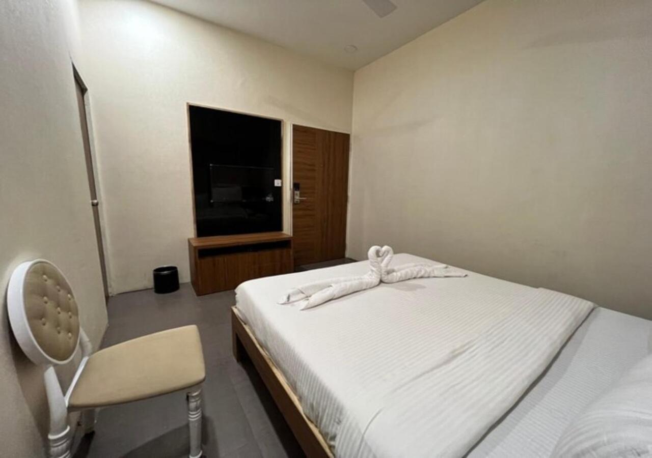 One Earth Santu Eco Resort 巴夫那加尔 外观 照片