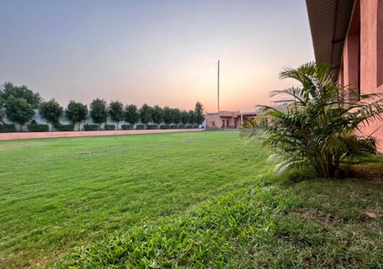 One Earth Santu Eco Resort 巴夫那加尔 外观 照片